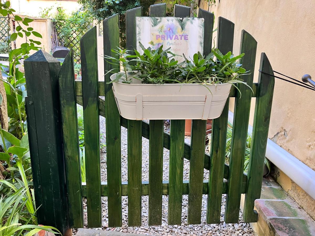Cynthia'S Garden - Apartment With Private Garden In Santa Croce Florencie Exteriér fotografie